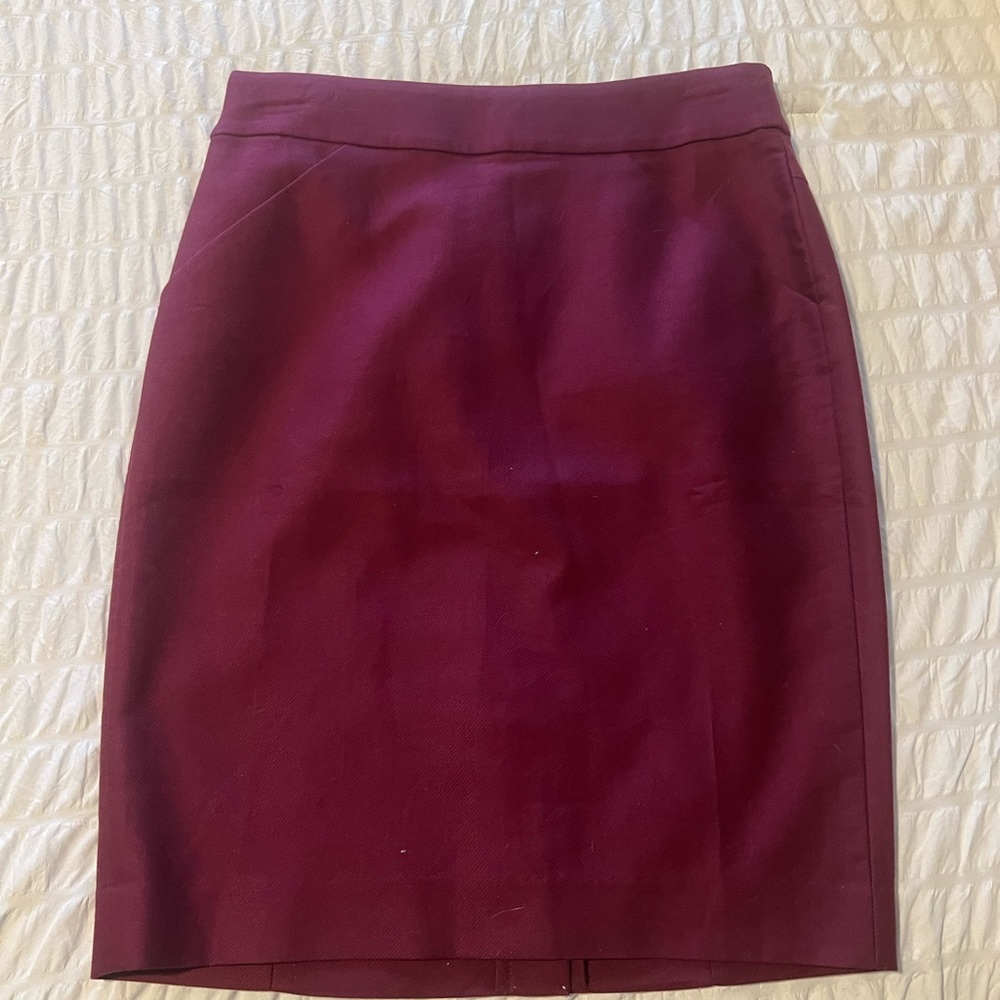 Jcrew burgundy pencil skirt, never worn, size 0